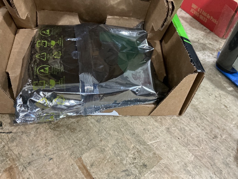 Photo 1 of *FOR PARTS ONLY* Seagate BarraCuda 4TB Internal Hard Drive HDD – 3.5 Inch Sata 6 Gb/s 5400 RPM 256MB Cache For Computer Desktop PC – Frustration Free Packaging ST4000DMZ04/DM004