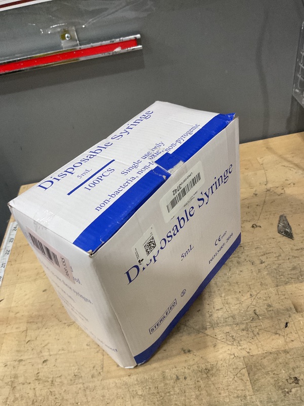 Photo 1 of 100 Pack Disposable 5ml/cc Lab Syringes with 22Ga 1.25 Inch Needle Luer Lock, Individually Sealed Packed