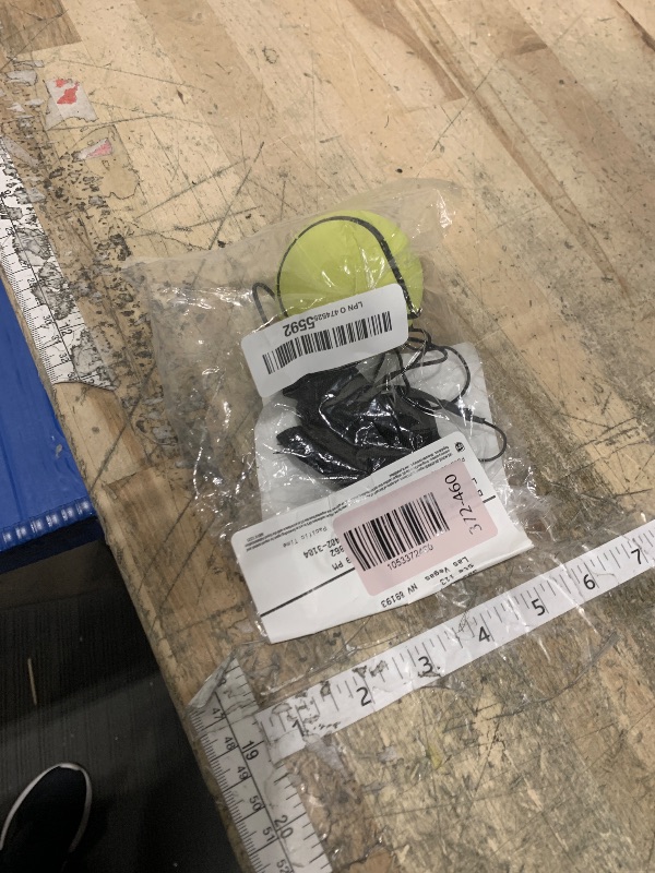 Photo 1 of 1pc Green Wrist Return Ball with String Adjustable Bounce Back, Rubber Elastic Finger Exercise Activity