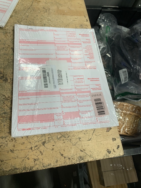 Photo 1 of 1099 MISC Forms 2025 Laser Tax Forms 4 Part Kit for 25 Individuals - Designed for QuickBooks and Accounting Software 1099 Misc 2025