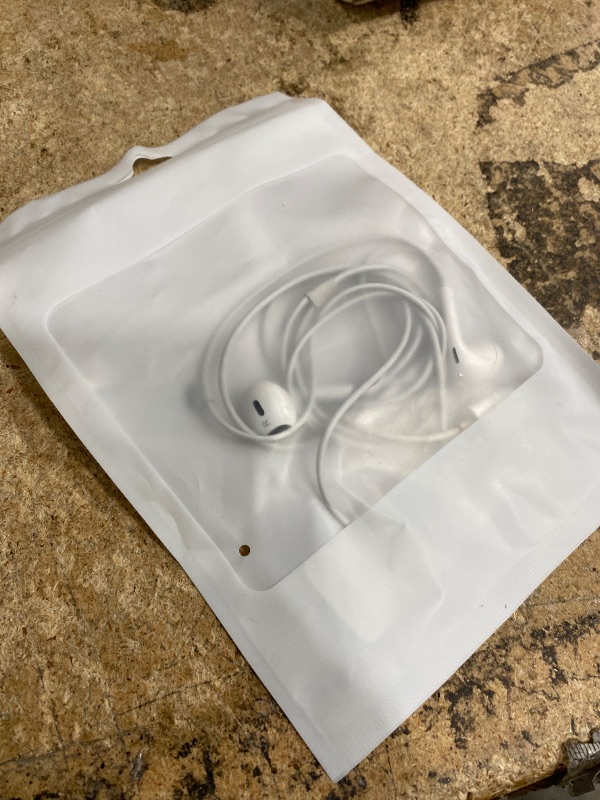 Photo 1 of **FOR PARTS ONLY*** USB C Headphones for iPhone 17/16/15 Pro Max Plus Type C Earphones with Microphone & Remote Noise Cancelling Earbuds for iPhone 17/16/15 Pro, iPad, Galaxy S23/S22/S21/S20/Ultra Note 10/20