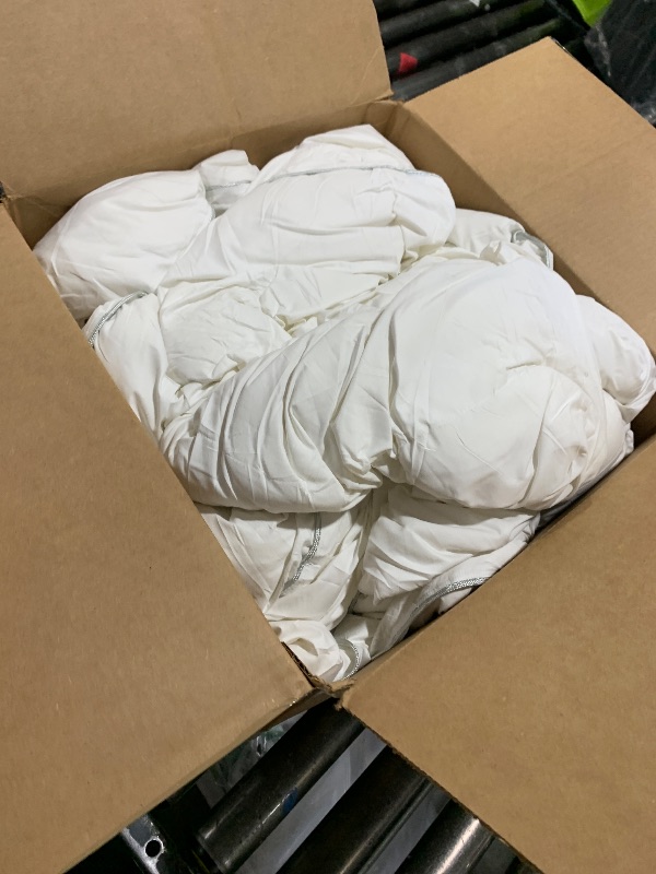 Photo 1 of APSMILE Down Feather Fibers Comforter King Size Luxurious All Seasons Duvet Insert - High Bulkiness Hotel Collection Comforter, 54 Oz Fluffy Medium Warmth (Solid White, 106x90)
