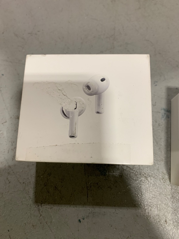 Photo 1 of WONT HOLD CHARGE --------------------------------------Apple AirPods Pro 3 Wireless Earbuds, Active Noise Cancellation, Live Translation, Heart Rate Sensing, Hearing Aid Feature, Bluetooth Headphones, Spatial Audio, High-Fidelity Sound, USB-C Charging