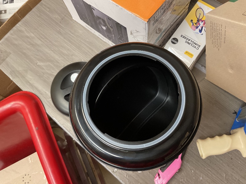 Photo 5 of PETLIBRO Automatic Cat Feeder with Camera, 1080P HD Video with Night Vision, 5G WiFi Pet Feeder with 2-Way Audio, Low Food & Blockage Sensor, Motion & Sound Alerts for Cat & Dog Single Tray