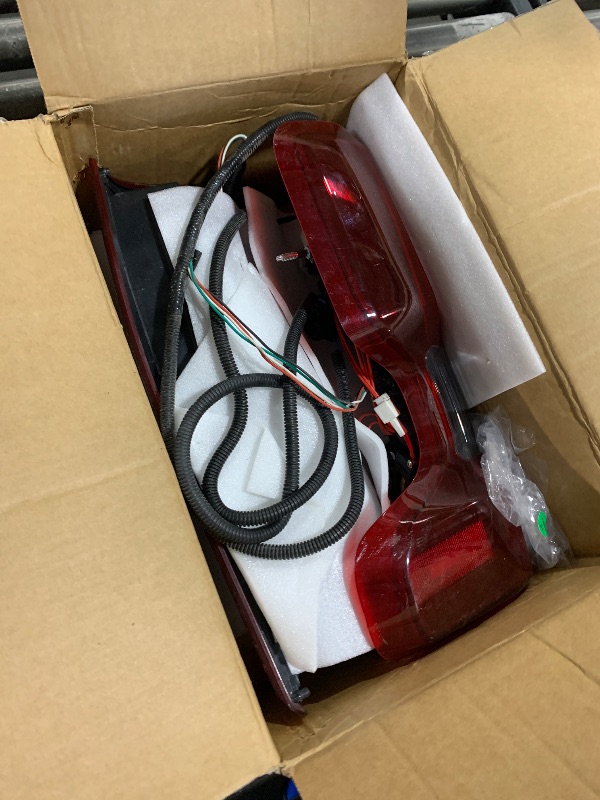 Photo 1 of ONLY 1 ----------------------------------------------------------------------------------------------------------Gubebaili LED Tail Lights Fit for Chevy Silverado 1500 2019-2023,Silverado 2500 HD 3500 HD 2020-2023, Rear Taillight Assembly(Black Housing Re