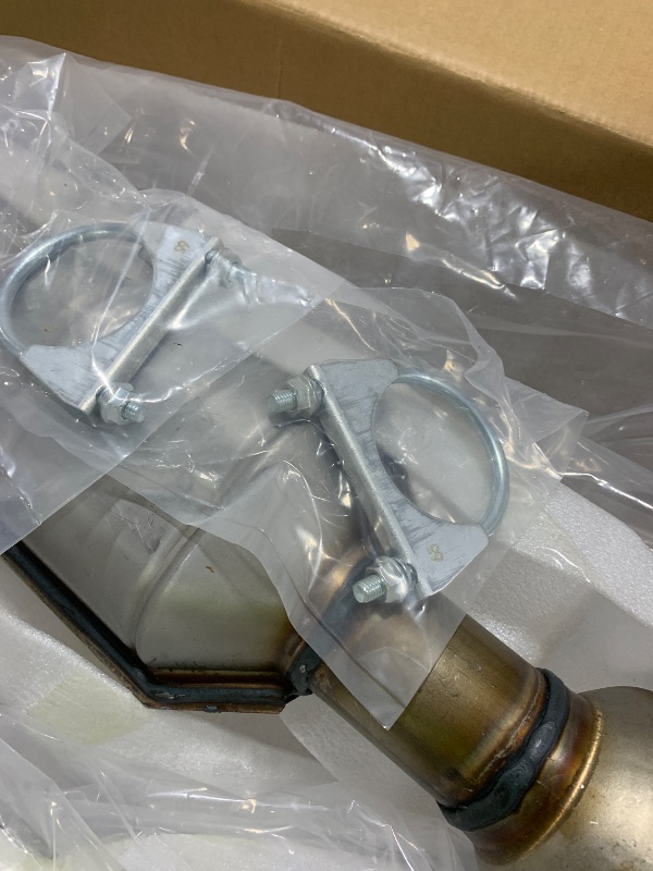 Photo 1 of SAROTIN Catalytic Converter Compatible with Ford F-150 2001 2002 2003 4.6L RWD ONLY, F-150 HERITAGE 2004, Expedition 2000 4.6L(EPA Compliant)