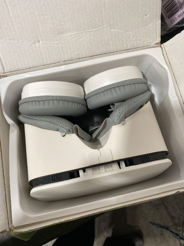 Photo 1 of VR Virtual Reality Headset, 3D VR Set VR Glasses Kit w/Remote for Adults & Kids Play 3D Movies Video Games, VR Goggles Compatible with iPhone 16 15 14 13 12 Pro Samsung Galaxy S25 S22 S21 etc, White