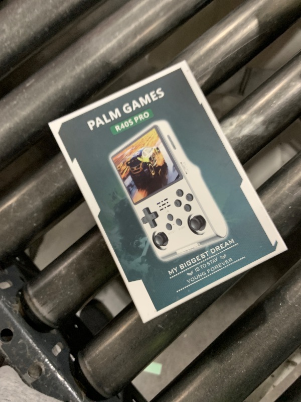 Photo 1 of ?30000 in 1? R40S Pro Retro Handheld Game Console, 3.5 inch IPS Screen, More Than 20 Emulator, 256G TF Card (Orange)