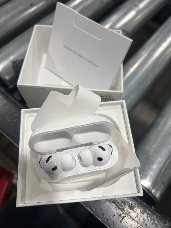 Photo 1 of -----CHECK NOTES Apple AirPods Pro 3 Wireless Earbuds, Active Noise Cancellation, Live Translation, Heart Rate Sensing, Hearing Aid Feature, Bluetooth Headphones, Spatial Audio, High-Fidelity Sound, USB-C Charging