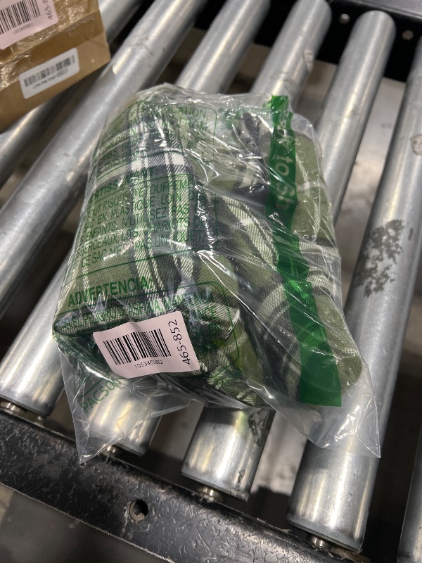 Photo 1 of
Kuoser Warm Dog Coat, Waterproof Dog Coats for X-Small Dogs, Adjustable Durable Doggie Winter Jacket Reversible Cozy Puppy Cold Weather Apparel from XL