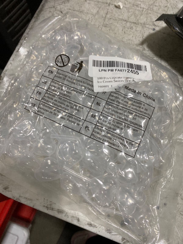 Photo 1 of 100 Pcs Cupcake Pipettes 4mL Disposable Plastic Transfer Pipette Dropper Set for Chocolate Strawberries Cupcakes Ice Cream Sauces DIY Art