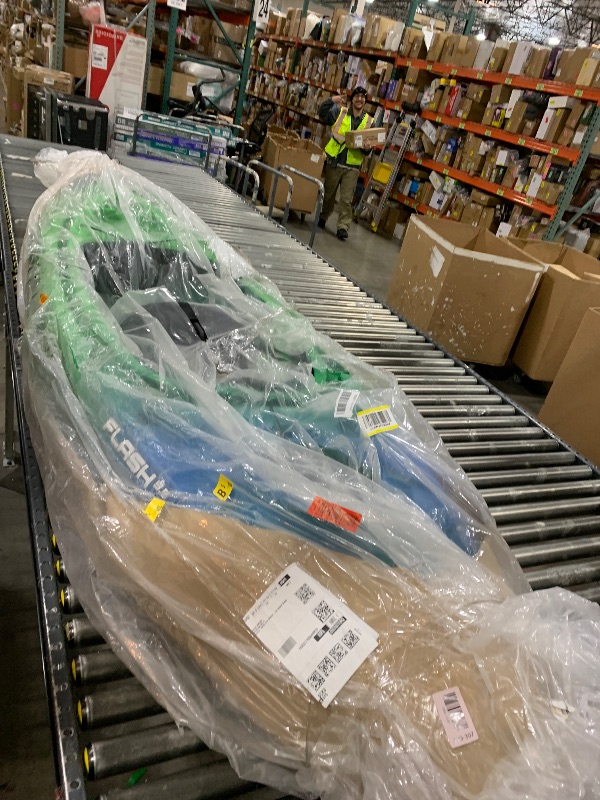 Photo 1 of Perceptions Sit in Flash Recreational Kayak