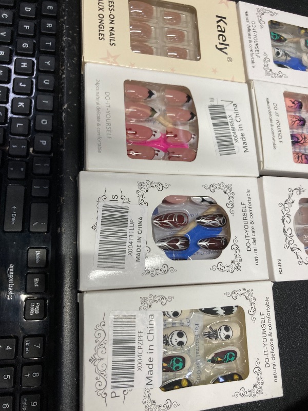 Photo 1 of ***7 PACKS INCLUDED***Halloween Press on Nails Medium Square MABKJLF Black Gradient Fake Nails Glitter False Nails with Spider Designs Glossy Glue on Nails Artificial Nails for Women Girls 24 Pcs***7 PACKS INCLUDED***