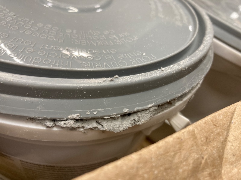 Photo 1 of ***1 CONTAINER HAS LEAKED***Red Devil 0641 Pre-Mixed Concrete Patch, 1 Gallon, Pack of 2, Gray, Made in USA***1 CONTAINER HAS LEAKED***