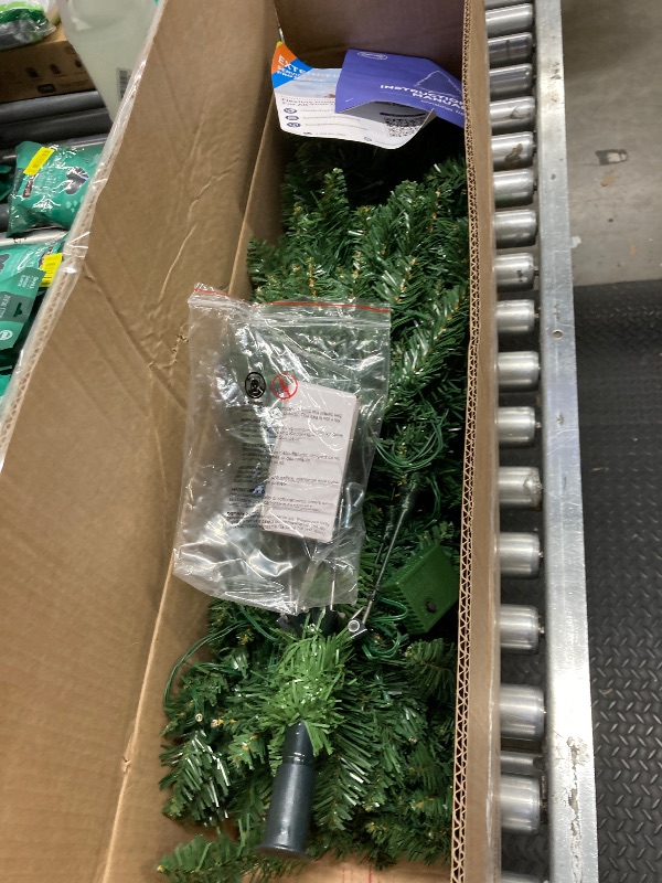 Photo 1 of **The description is for reference only.
**Yaheetech 4.5ft Artificial Christmas Tree, Realistic Premium Spruce Hinged Full Christmas Tree with 320 Branch Tips Holiday Xmas Tree W/Metal Hinges & Foldable Base for Home Party Office Decoration