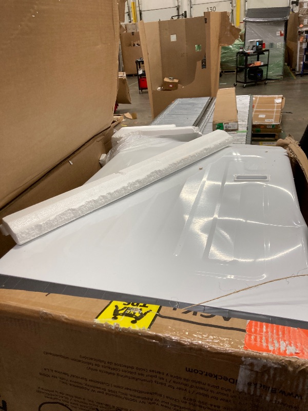 Photo 1 of ***has a dent on the side***BLACK+DECKER 3.0 Cu. Ft. Portable Washer, 26.5 lb. Capacity Washing Machine, 6 Cycles, Quick Connect Sink Adapter and Drain Hose Included, Transparent Lid & LED Display, BPW30MW, White