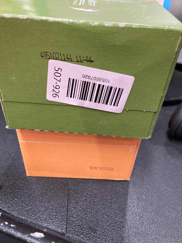 Photo 1 of ***Factory seal***
Amazon Basics -Ply Facial Tissue, 160 Count