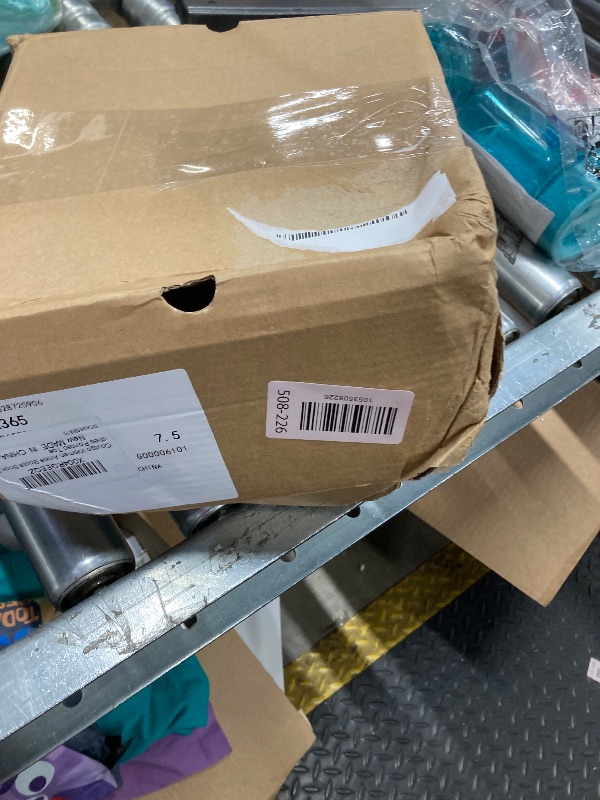 Photo 1 of ***VERY USED****
Coutgo Women Ankle Boots Sock Booties Pointed Toe Chunky Stacked High Heel Knit Chelsea Winter Dress Booties
7.5