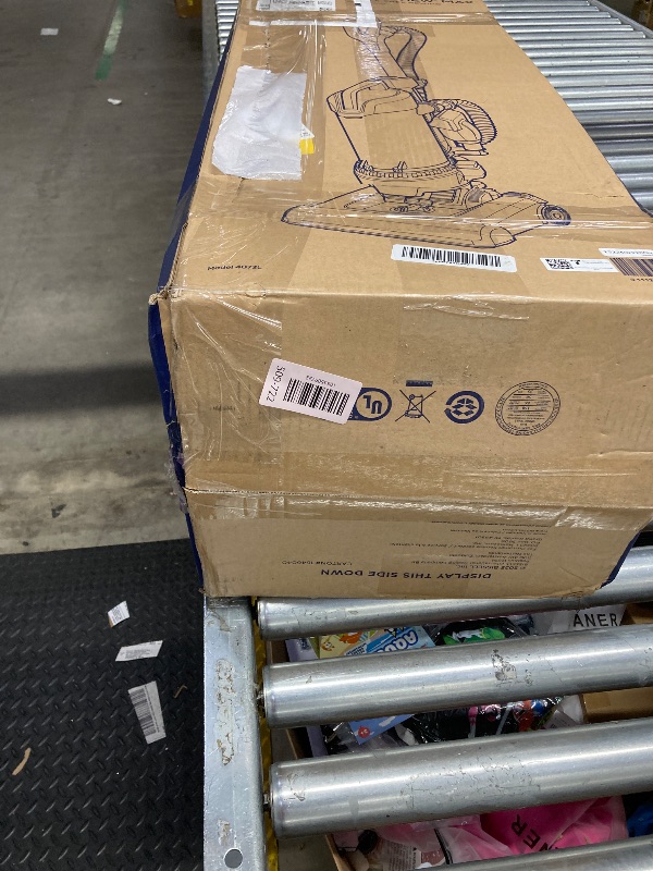 Photo 1 of ***Parts only***
BISSELL CleanView Max Tangle-Free Rewind with LED Headlights, Tangle-Free Brush Roll, Automatic Cord Rewind, Included pet Tools, 4073L