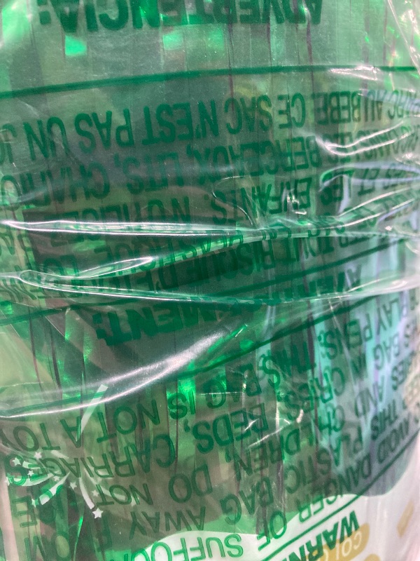 Photo 1 of 10 Pack 10 Feet Green Fringe Garland Foil Fringe Garland Metallic Tinsel Streamers Fringe Backdrop Banner for Parade Floats Birthday Party Decorations Halloween Christmas Decoration (Green)