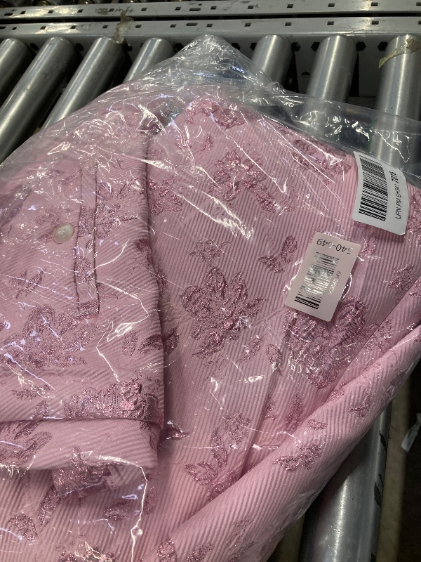 Photo 1 of Tuxedo Suits for Men 3 Piece Regular Fit Suit Floral Pattern Blazer Jacket Waistcoat Pants Men Suit Set for Wedding Baby Pink