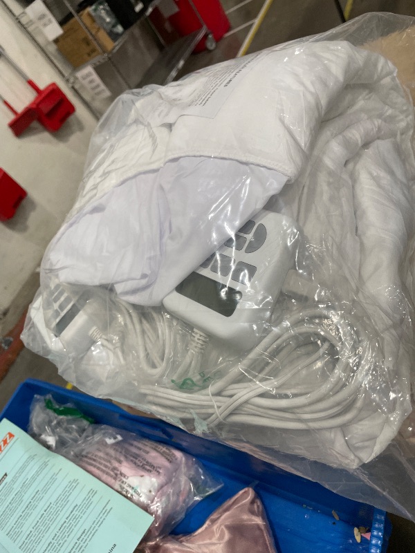 Photo 1 of **FACTORY SEALED** Almah Electric Heated Mattress Pad King,6-Zone Fast Heating Bed Warmer