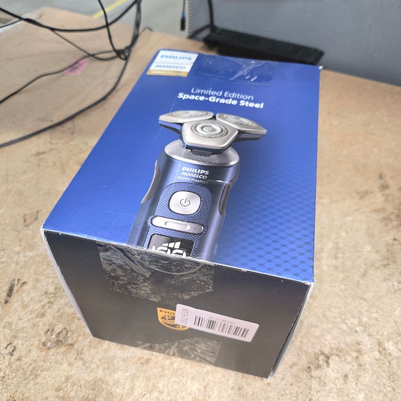 Photo 1 of **USED** Philips Norelco Shaver Series 9000 Prestige, Wet and Dry Electric Shaver, System, SenseIQ Technology, Precision Trimmer, Nose Trimmer, Qi Charging Pad, Cleaning Pod, Adriatic Blue, SP9886/89