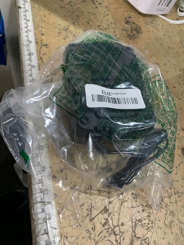 Photo 1 of 18V 21V 2A Quick Charger Compatible with Makita 18V 21V Lithium-lon Battery with LED Light Visit The yayewangle Store