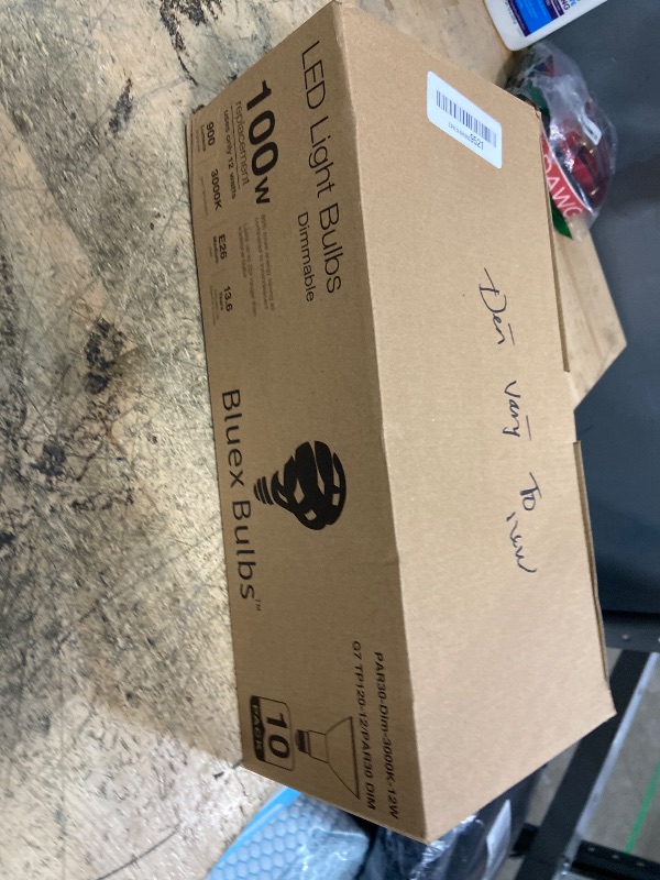 Photo 1 of 10 Pack PAR30 Outdoor LED Flood Light Bulb 12W 100 Watt Equivalent 900 Lumens Dimmable Waterproof E26 3000K Warm White LED Flood Light Bulbs for Security Led Spotlight Bulb Led Recessed Light Bulbs