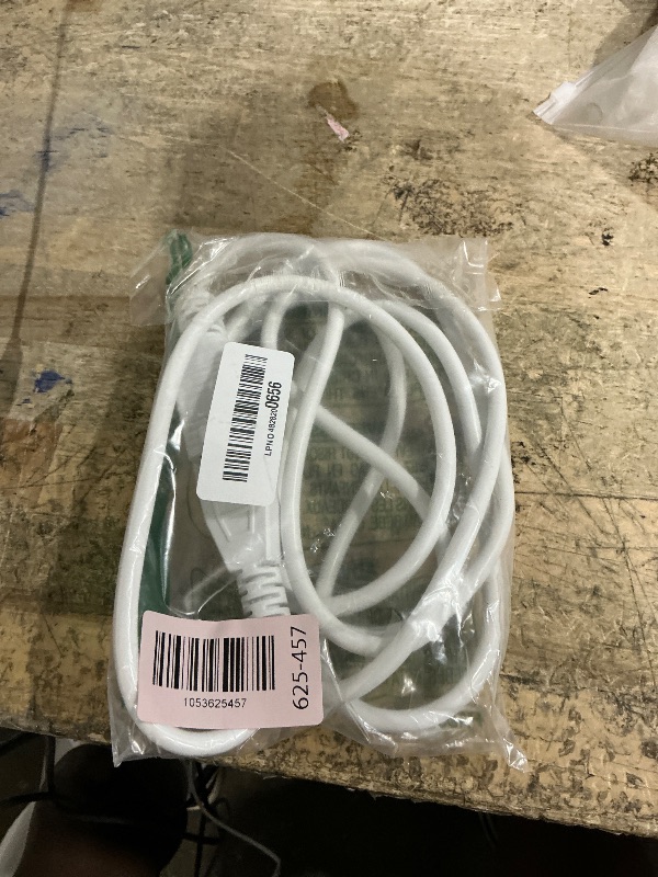 Photo 1 of 16/3 Short Extension Cord 8 FT, White Extension Cord Flexible & Durable, Indoor 3 Prong Power Cable, Suitable for Home and Office, 13 Amp 1625 Watt 125VAC 16AWG, ETL Listed