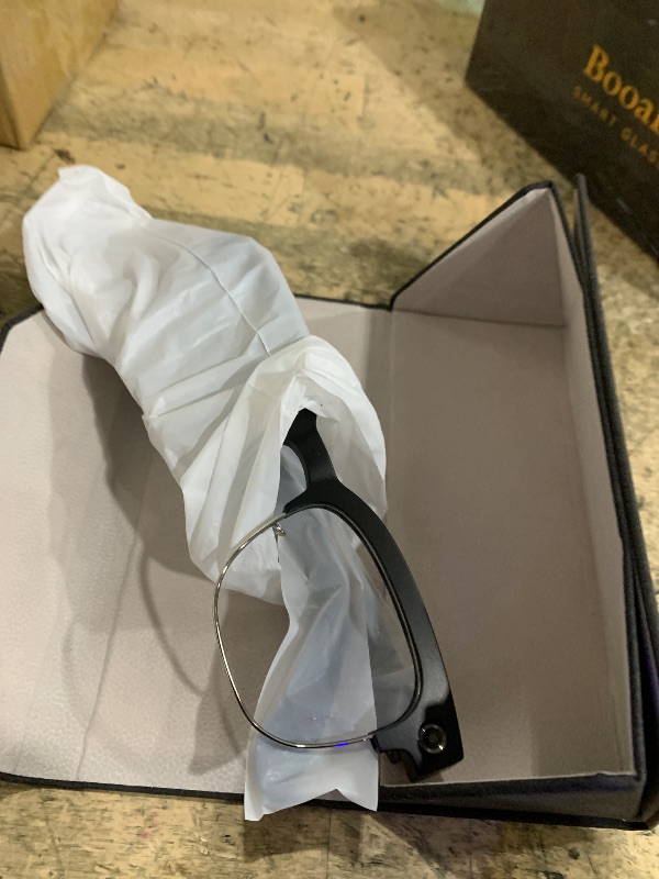 Photo 1 of **POSSIBLY FOR PARTS DAMAGES UNKNOWN*** AI Smart Glasses with Camera and Bluetooth,8MP 4K HD Camera Glasses,Supports AI Voice Control/Photo/Video/Audio Recording,Smart Glasses with 133 Translations,IP67 Waterproof for Business & Outdoor