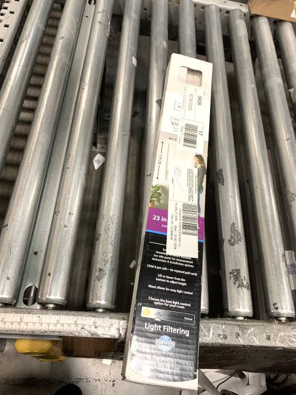 Photo 1 of 1 in cordless blinds 24in