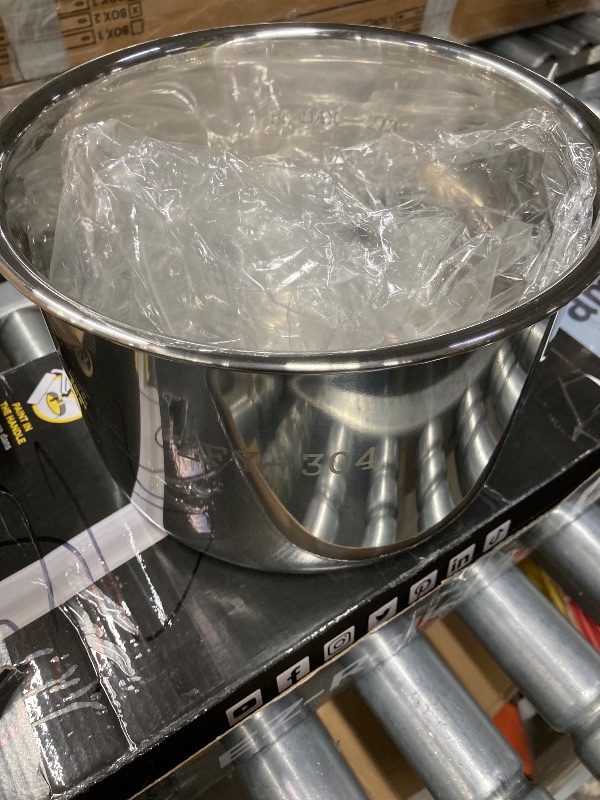 Photo 1 of **MISSING SEALING RINGS***ZoneFly Stainless Steel Inner Pot Compatible with Instant Pot 6 Qt, Original 6 Quart InstaPot Replacement with Polished Surface Non-Stick and 2 Sealing Rings