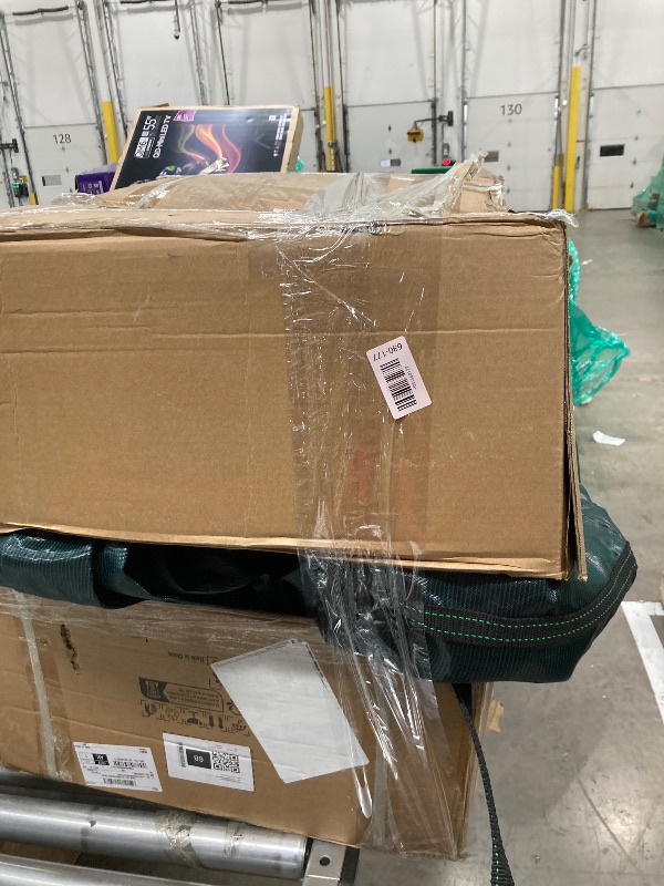 Photo 1 of ***Parts only****

VEVOR Pool Safety Cover 18' x 36' Rectangle, Safety Pool Covers Green Mesh, 15-Year Warranty, Triple Stitched, MAX Strength Winter Safety Cover for Children & Pets