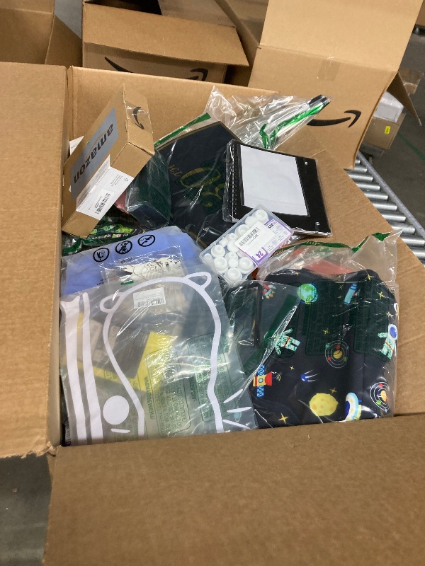 Photo 1 of ******* NO RETURNS NO REFUND********* Nellis Variety Box: Medium | See Notes for Details