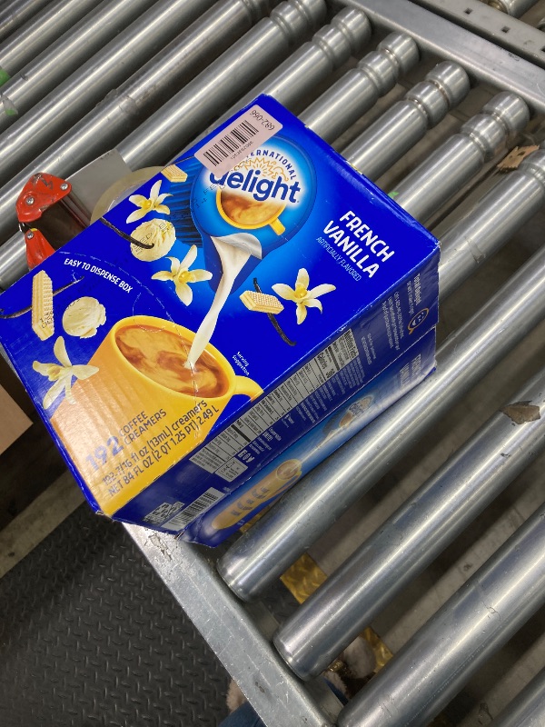 Photo 1 of ******* EXP 25/FEB/2026***** International Delight, French Vanilla, Single-Serve Coffee Creamers, 192 Count (Pack of 1), Shelf Stable Non-Dairy Flavored Coffee Creamer, Great for Home Use, Offices, Parties or Group Events