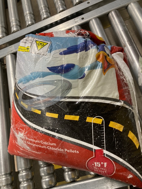 Photo 1 of ***MISSING -SELLING AS IS USED*** Scotwood Industries Road Runner Ice Melt; less than 50lb. Bag ***SPILLAGE**BAG RIPPED/TORN