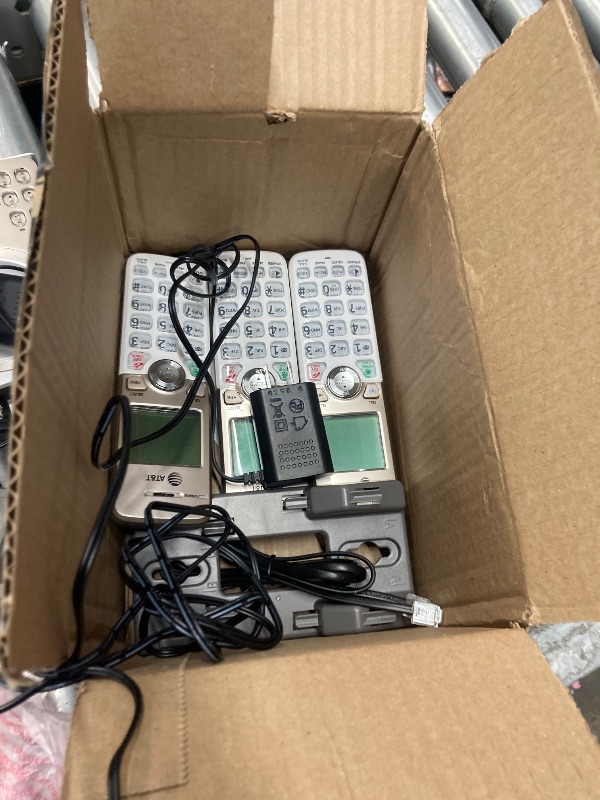 Photo 1 of **It's used, it's unknown if any parts are missing, and it's unknown if it works 100%.****AT&T Connect to Cell DL72310 Cordless Telephone, Base and 2 Additional Handsets, White/Silver