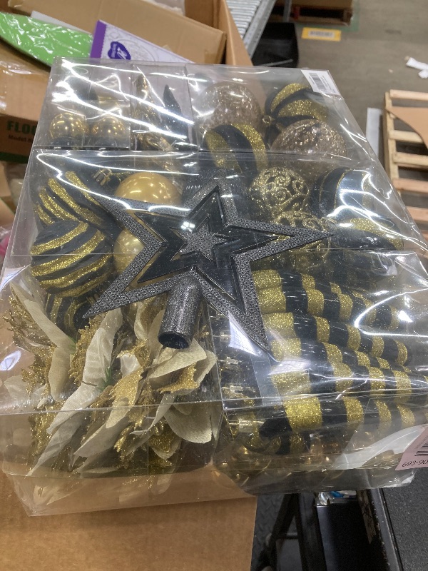 Photo 1 of 130pcs Christmas Ball Ornaments Set, Shatterproof Christmas Tree Ball Ornament Decoration, Plastic Xmas Ornaments Bulk Hanging Balls, Holiday, Home, Wedding Party, Black and Gold
