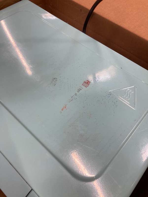 Photo 1 of *PARTS ONLY/SELLING AS IS* *Scratched*  FRIGIDAIRE 0.9-Cubic Feet Microwave Oven with Oversized Display, Blue