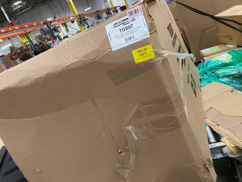 Photo 1 of *HEAVY* *Rust?* Buyers Products Saltdogg TGS07 Tailgate Salt Spreader, Made In The USA, 11 cu ft/825lb Capacity, Horizontal Auger Feed, Commerial Salt Spreader With Ground or Truck Bed Loading