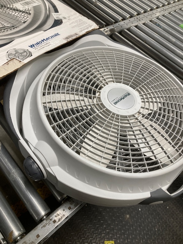 Photo 1 of *PARTS ONLY* DOESN"T WORK* DIRTY* Lasko Wind Machine 20 In.