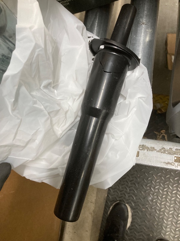 Photo 1 of *PARTS ONLY* *Piece broken* 2025 Enhanced -Smoothie Blender?2000W German Nano-class Super Motor??6 Military Grade Titanium Steel Blades?3-Second Quick Ice Crushing, Professional Blender for ice Smoothies and Milkshakes (Gray)