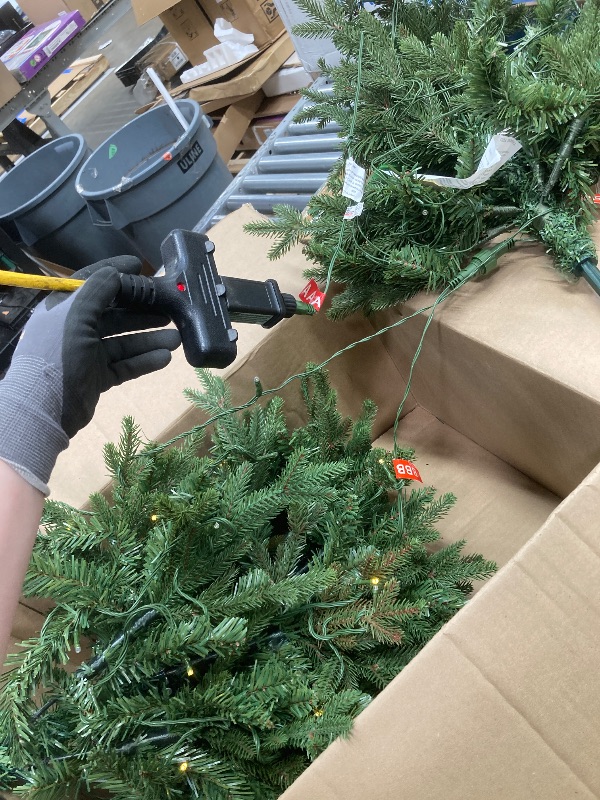 Photo 1 of *Size Unknown* Christmas Tree, Prelit