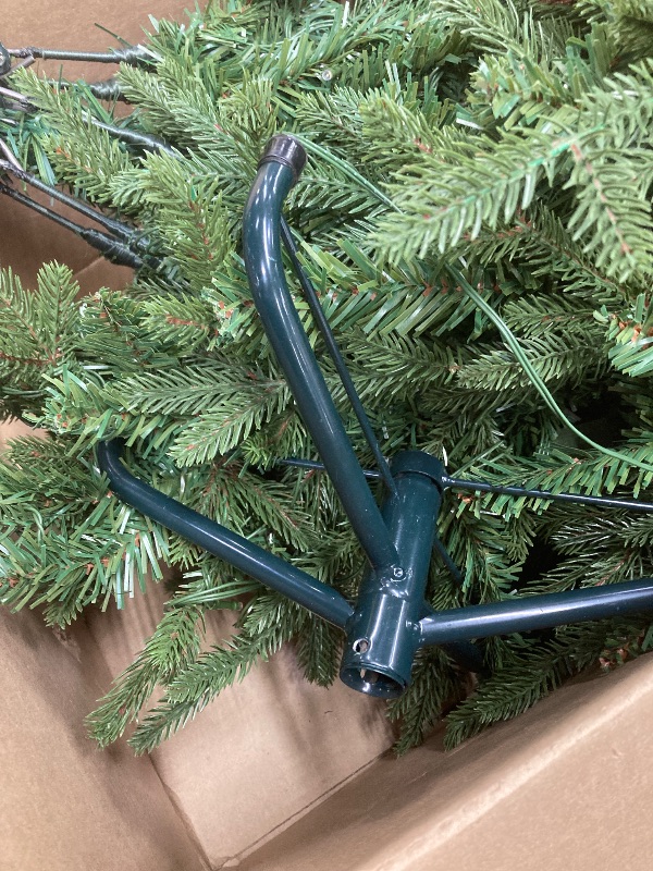 Photo 1 of *Size Unknown* Christmas Tree, Prelit