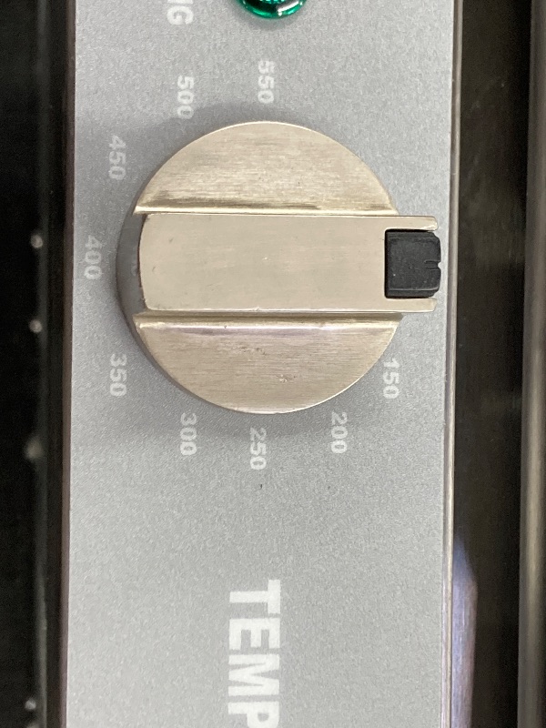 Photo 1 of ***SUPPOSEDLY HAS A DENT SOMEWHERE?*** MISSING LEGS


 Commercial Convection Oven Full Size 125L/4.4 cu.ft.,240V/4500W Conventional Oven Countertop 4-Tier Commercial Toaster oven w/Front Glass Door, w/Trays Wire for Restaurant Bakery***SUPPOSEDLY HAS A DE