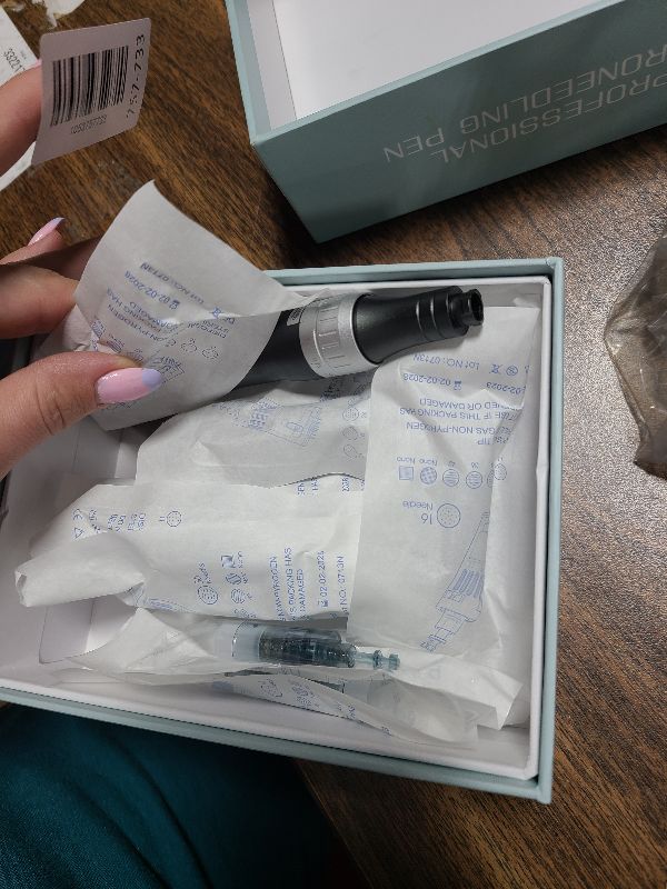 Photo 1 of 0.25mm Derma Roller Pen