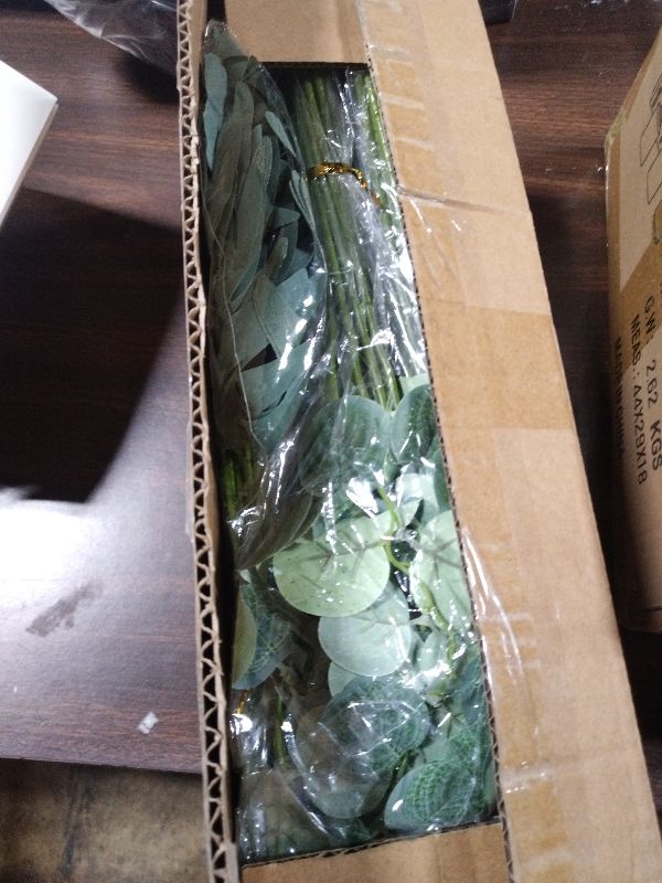 Photo 1 of 120 Pcs 4 Kinds Mixed Artificial Eucalyptus Leaves Stems Bulk Fake Silver Dollar Eucalyptus Bundle Faux Plants Greenery for DIY Bouquets Floral Arrangement Wedding Engagement Party Decor (Green)