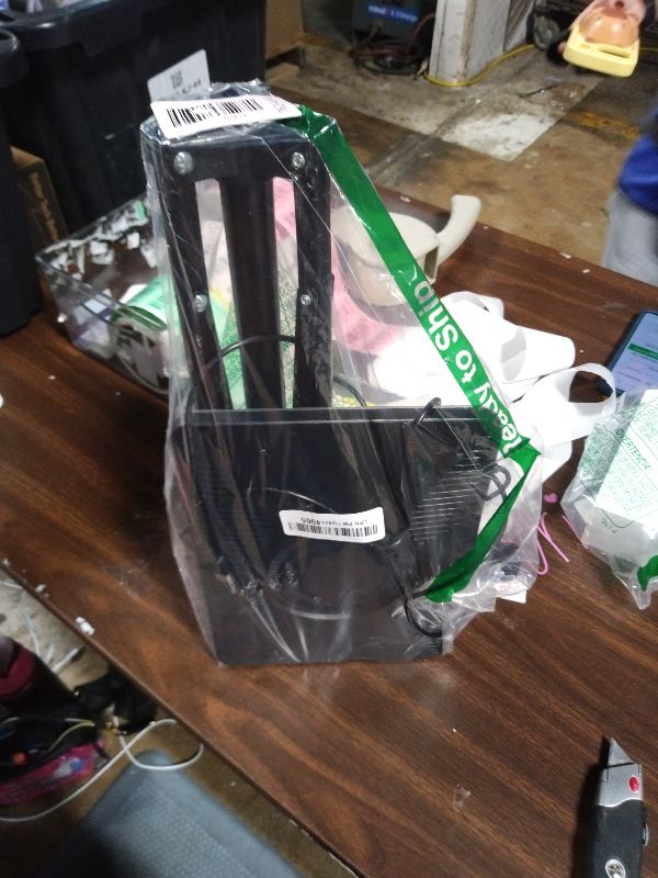 Photo 1 of 1-Pack LED Video Lighting Kit, Anautin 15W/1700Lux Photography Lighting with Tripod Stand, 2500-8500K Dimmable Streaming Light for Video Recording, Gaming, Podcast, Barber, Salon, TikTok, YouTube