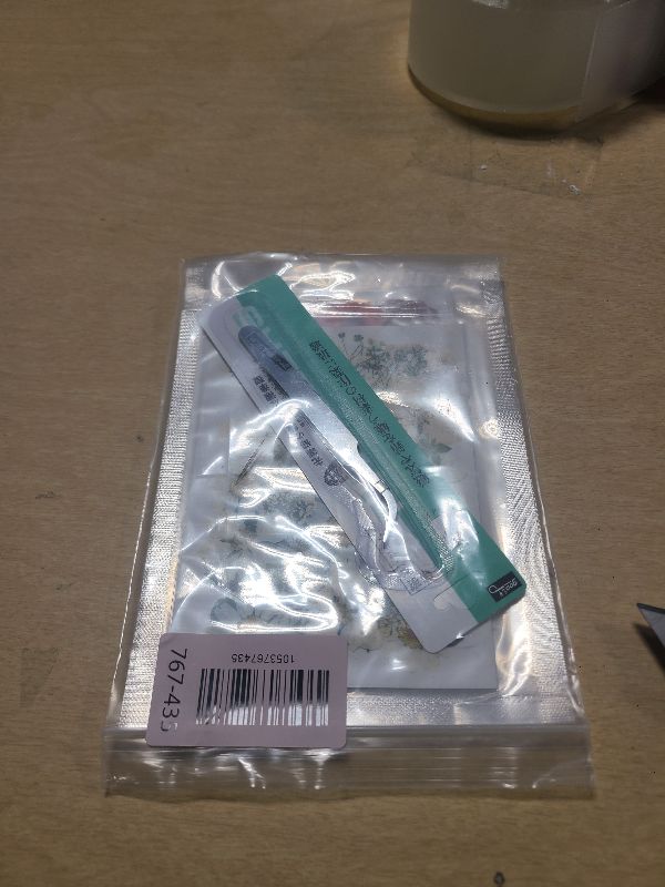 Photo 1 of 153 Pcs Dried Pressed Flowers for Crafts, Real Pressed Wildflowers Natural Dry Leaves Bulk with Tweezer for Epoxy Resin Jewelry Molds, Candle Soap Making, Scrapbook, Bookmark, Nails Decor